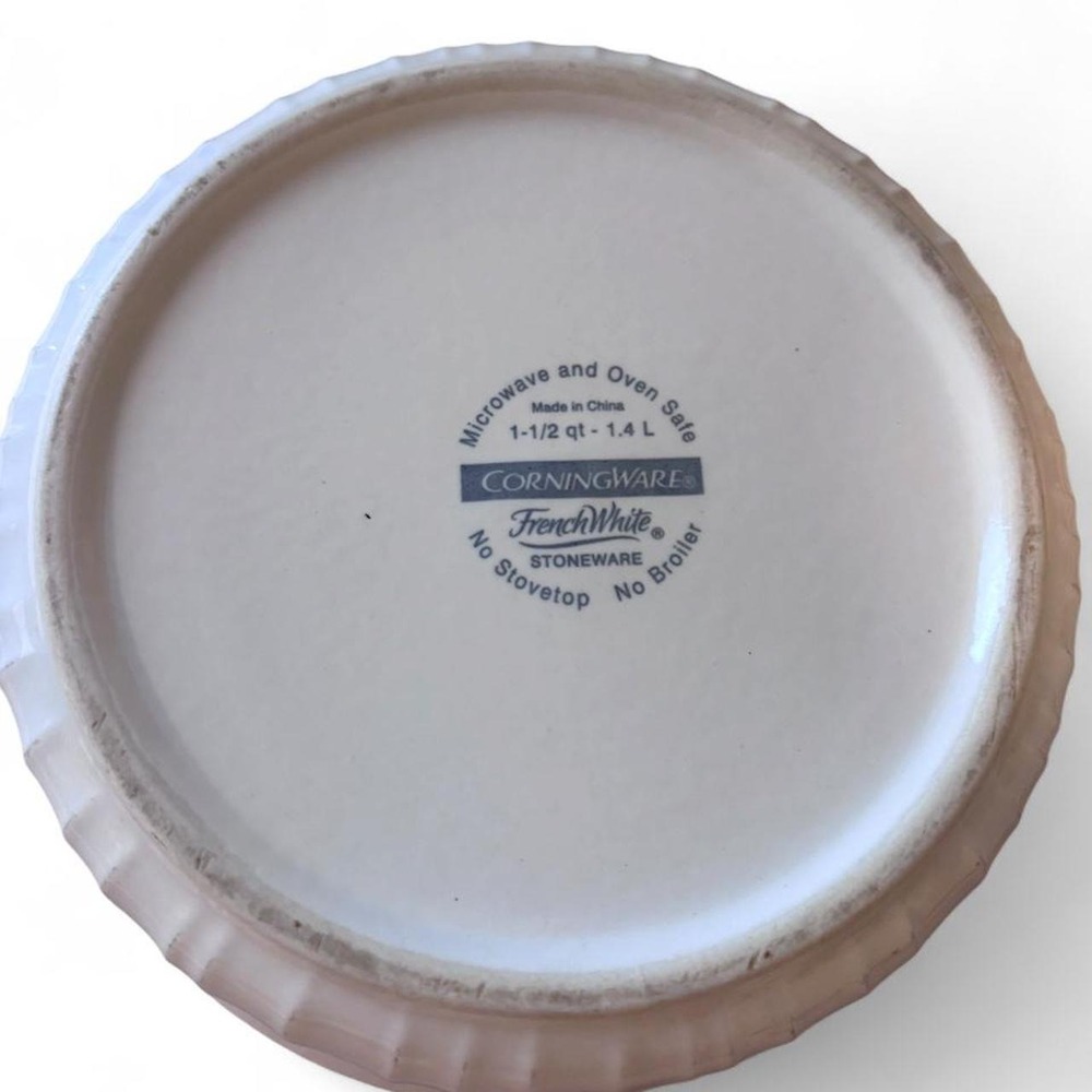 CorningWare French White 1.5 Qt Round Stoneware Casserole Souffle Dish 7.5" - Picture 7 of 8